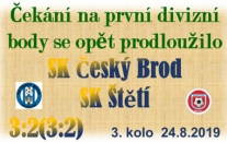 Mužstvo dospělých zaspalo úvod zápasu a na hřišti favorita muselo dotahovat. K nečekanému zisku bodů jsme byli blízko, ale domácí si vítězství v závěru už pohlídali.